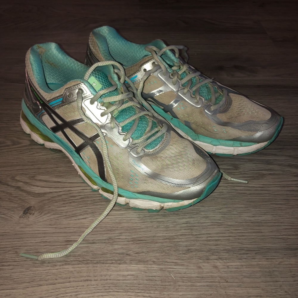 ASICS 10